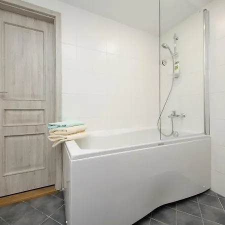 Lootsi 3a Nordic Style With Parking شقة *